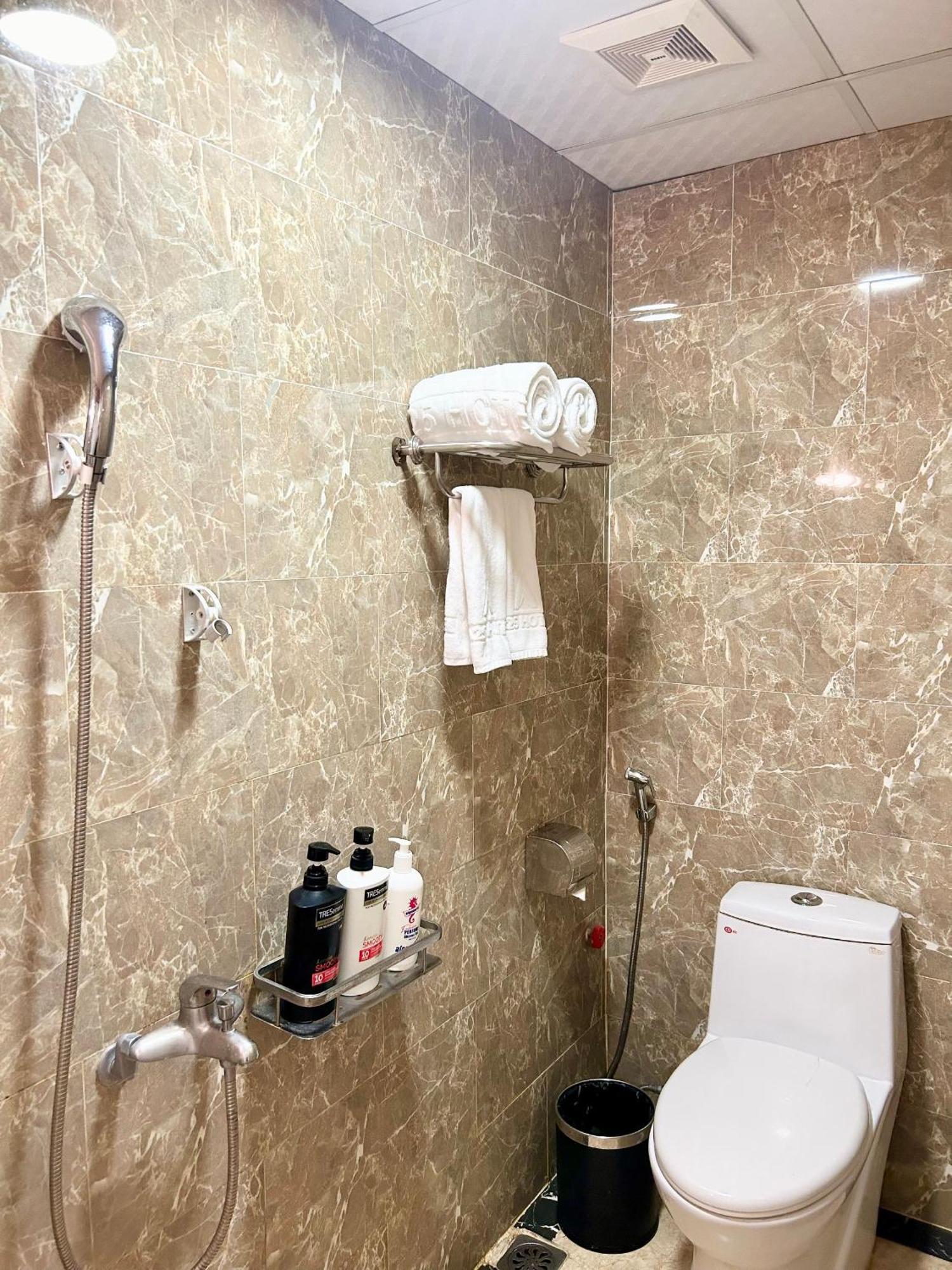 A25 Hotel - 185 Lò Đúc Hanoi Kültér fotó